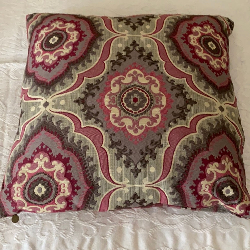 2 Pink/Grey oversized throw pillows!! - Picture 1 of 7